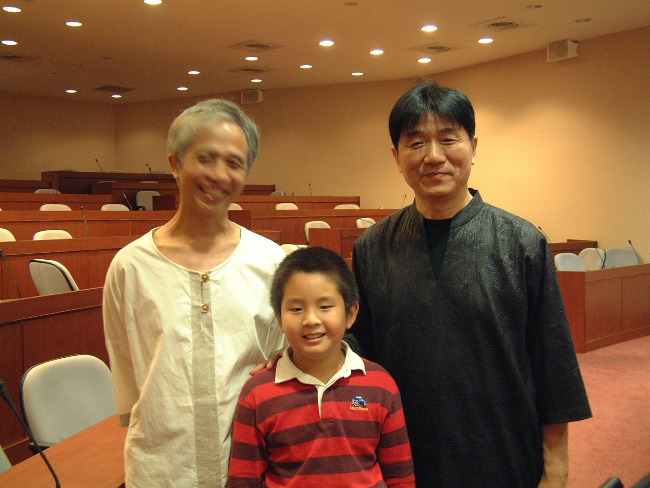 2003¦~¬î»P«»¹µo¡BªL¨¦ªÚÄá©ó¦ò¥ú¤j¾Ç