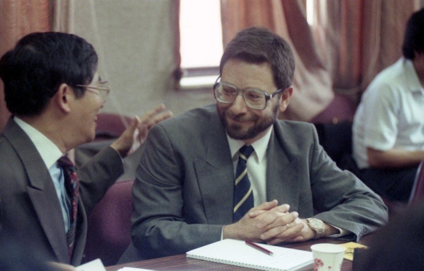 林宅血案發生時備受注目的外國學者家博(中)